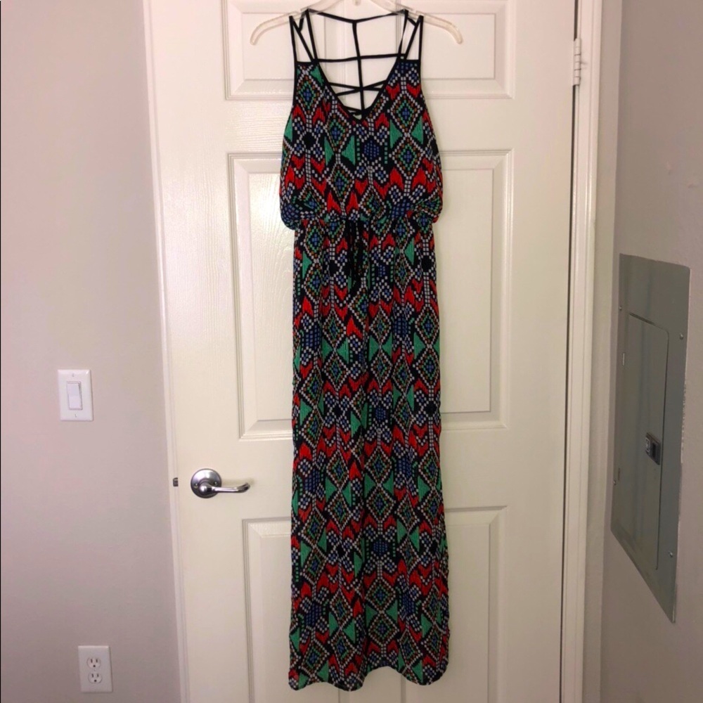 Maxi dress with slit